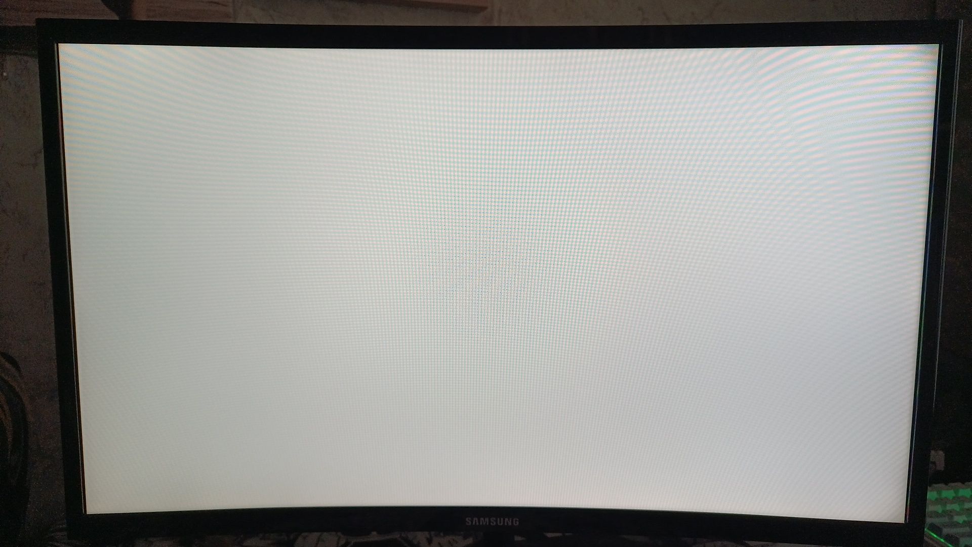 Монитор Samsung C24F396FHI черный