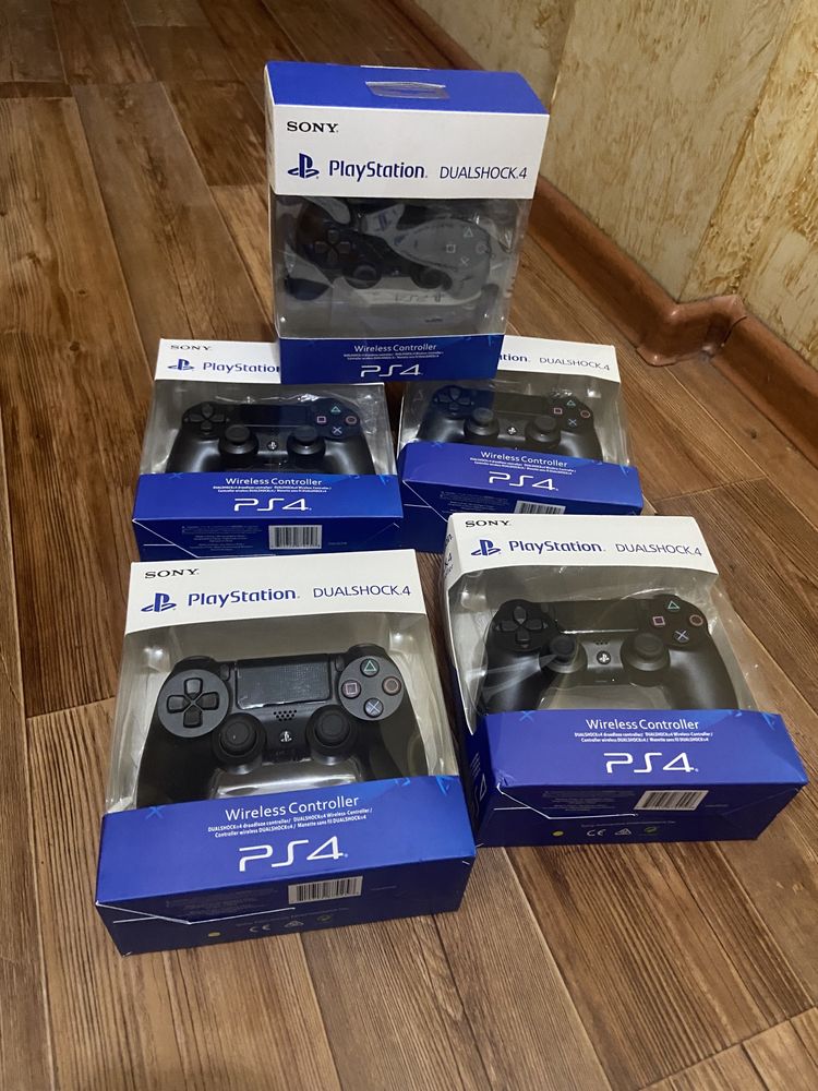 Продам джойстики на пс 4 ps4 в новом состояние