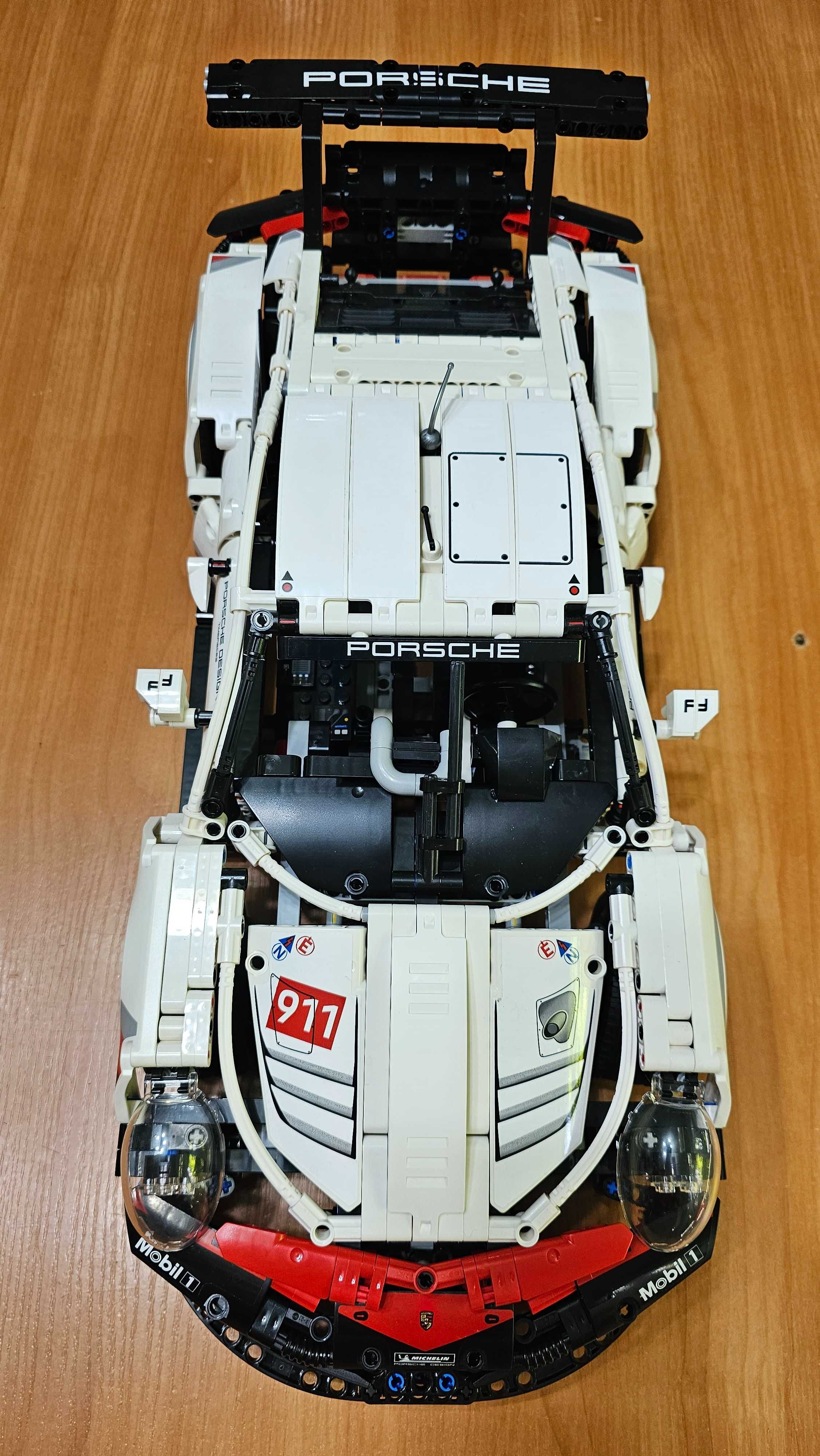 LEGO Technic Пожарная машина 42068 Porsche 911 RSR 42096 собраны