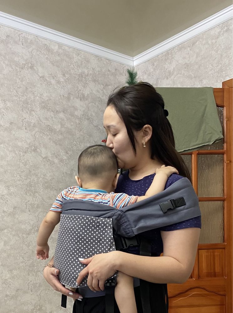 Продам эргорюкзак slingoemmo