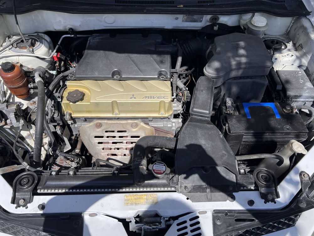 Продам срочно Mitsubishi Outlander 2005