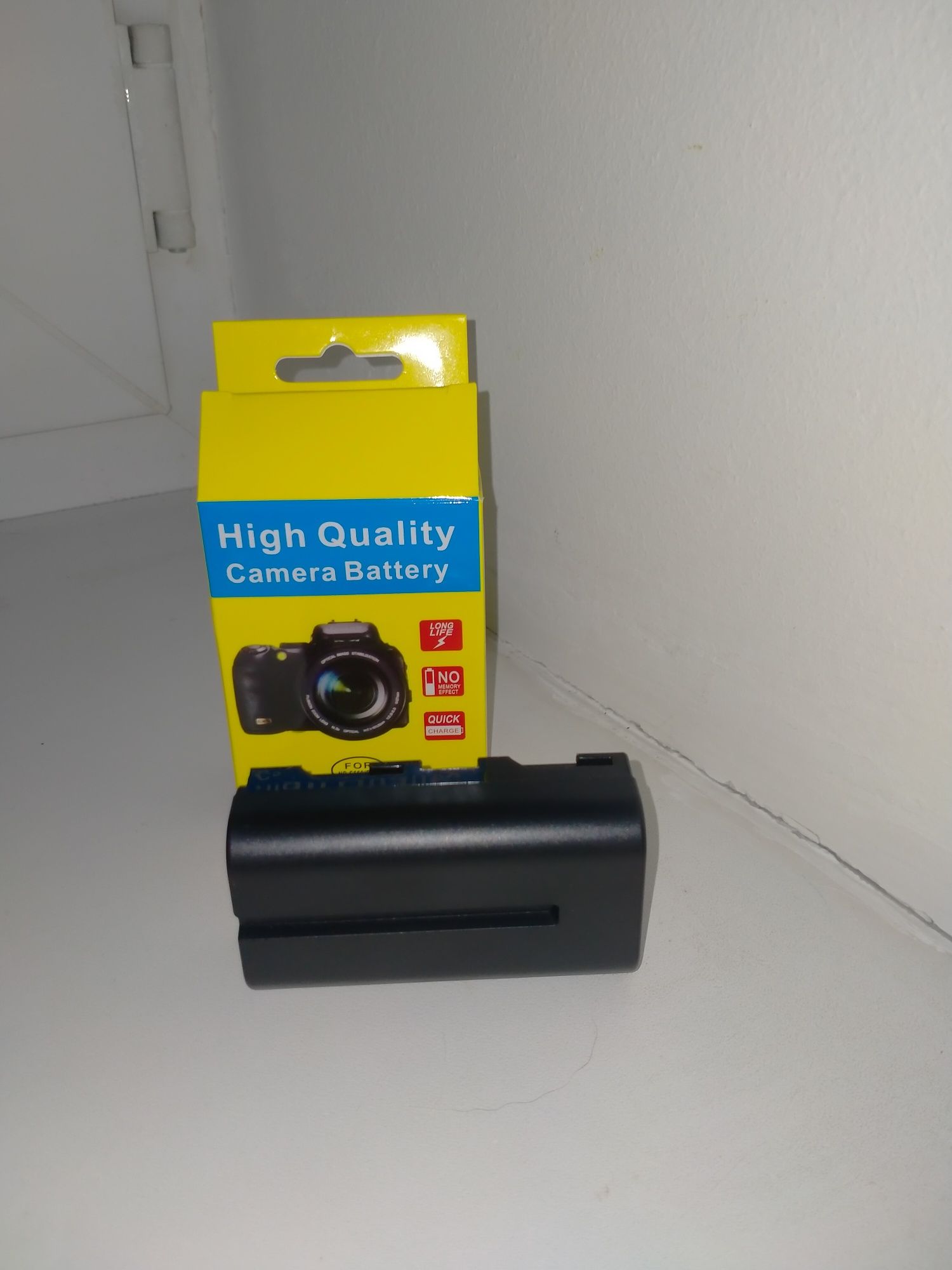 Аккомулятор NP-F550/NP-F570 для фотоаппаратов и фотосвета