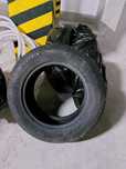 Продам 1 шт шину Kumho Crugen HP91
233/65 R17