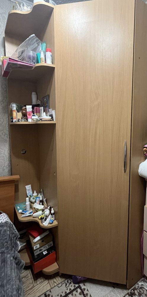 Продам кровать, шкаф и комод