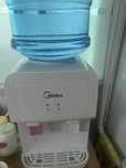 Диспенсер для воды  Midea
