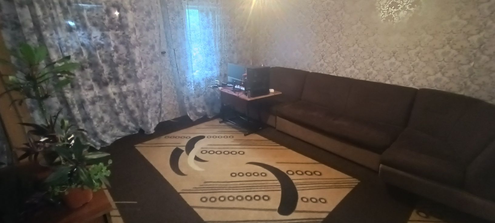 Дом в центре Есика
