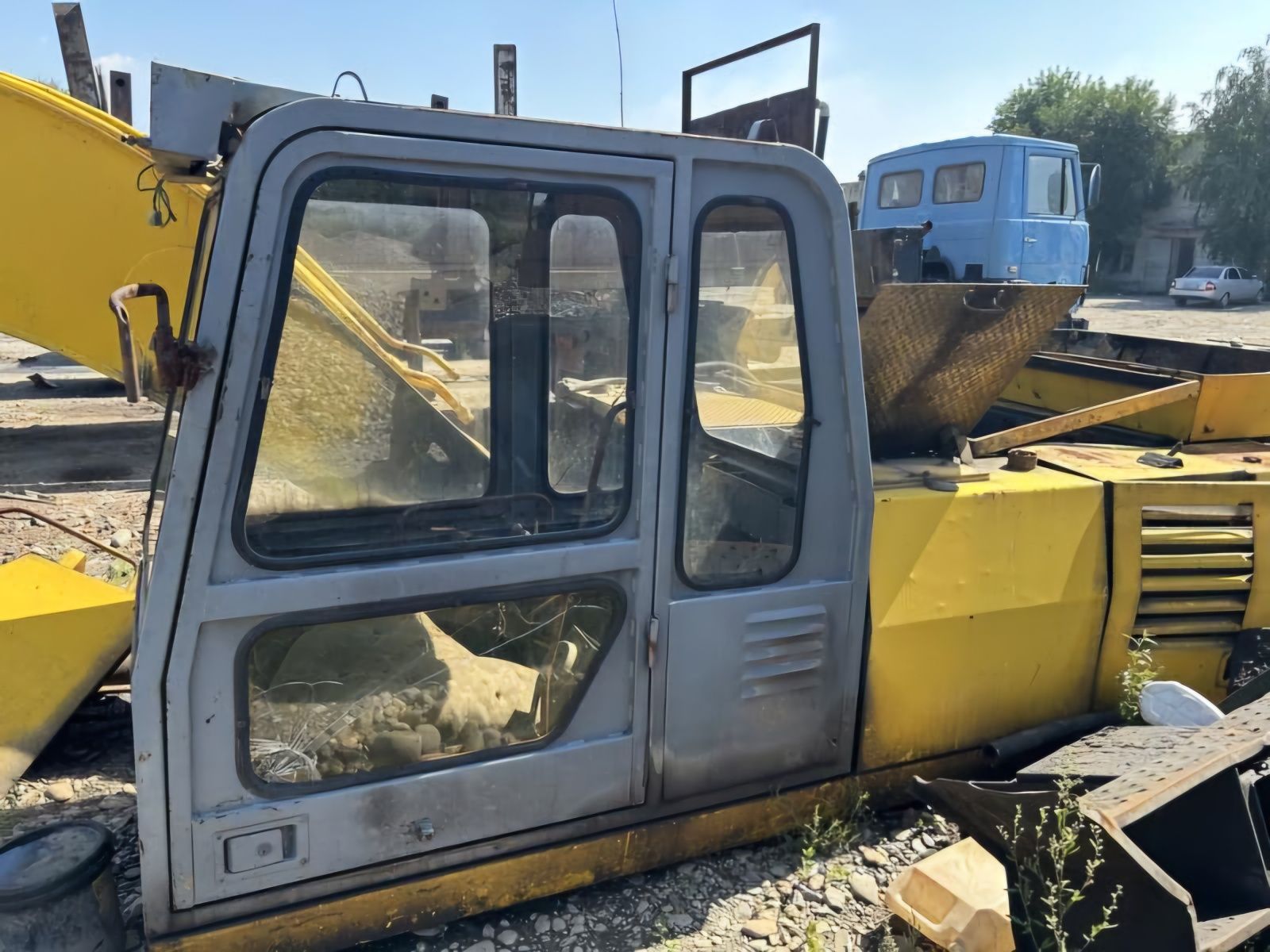 Экскаватор ЕК-18 2000 г.
