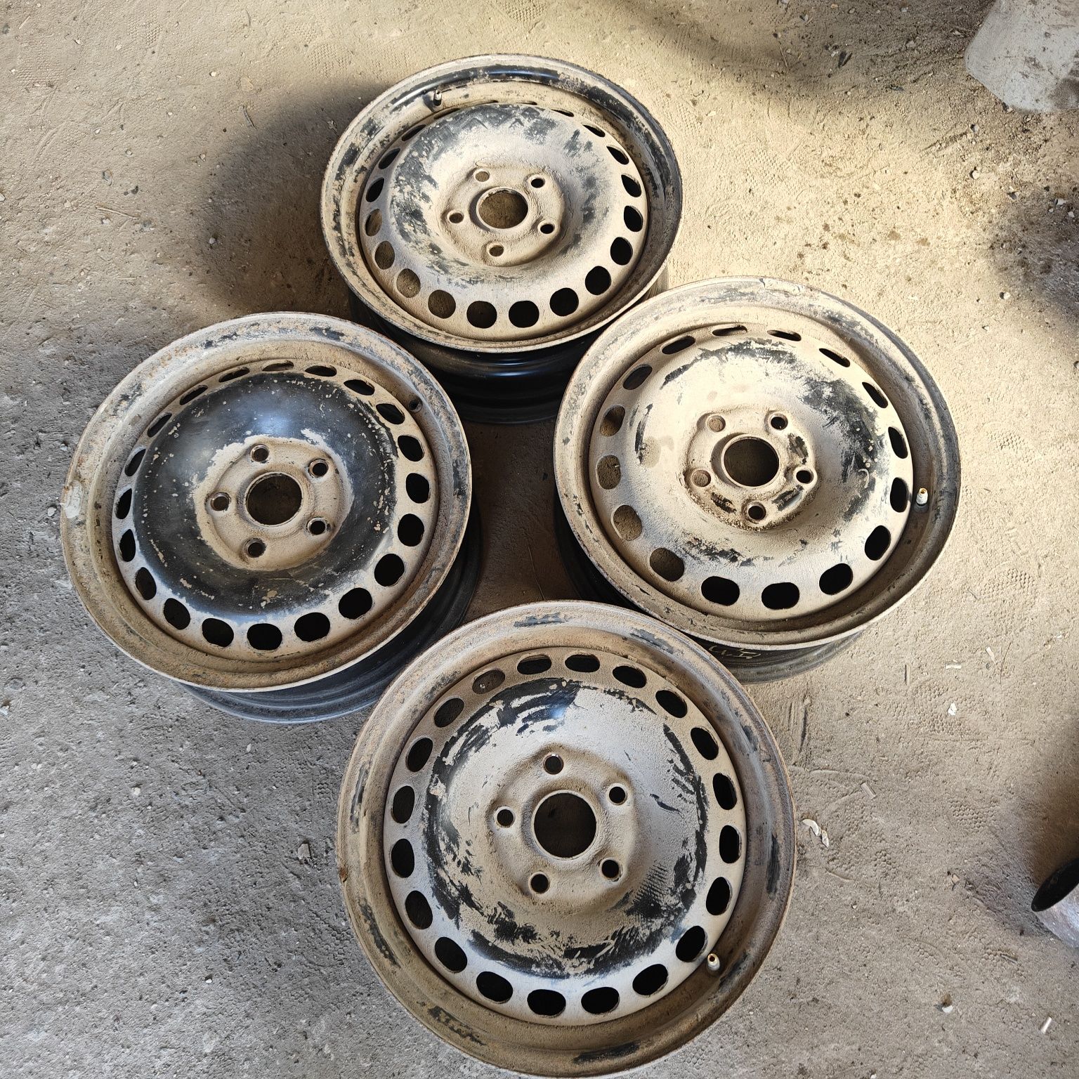 R15 PCD 5* 112 Комплект штампованных дисков