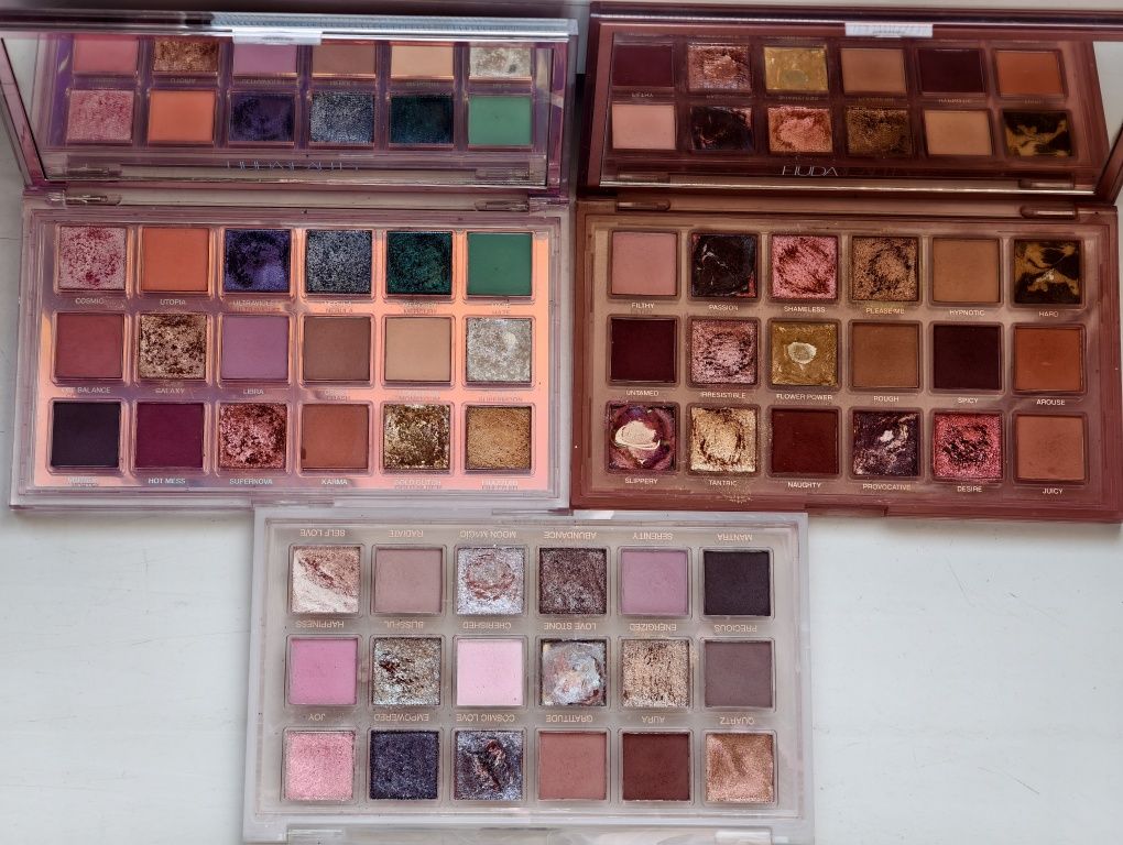 Тени Huda Beauty Rose Quarttz , Naughty, Mercury Retrograde