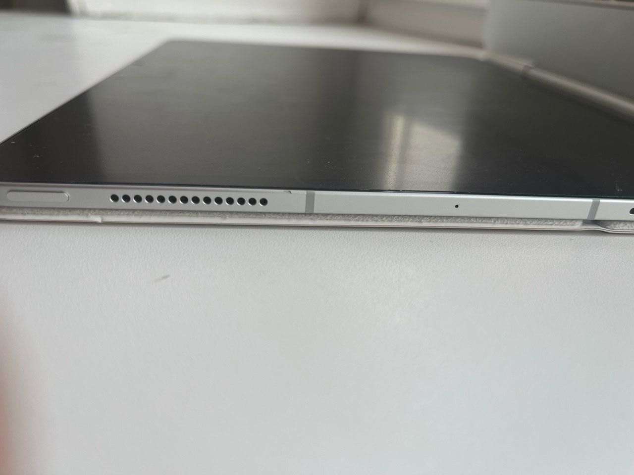 iPad Pro 13 m4 silver (256gb wifi+cellular) + magic keyboard (белый)