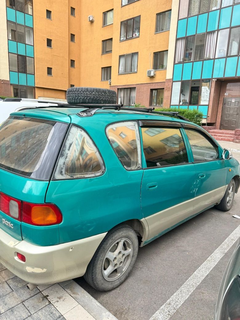 Продам тойота пикник