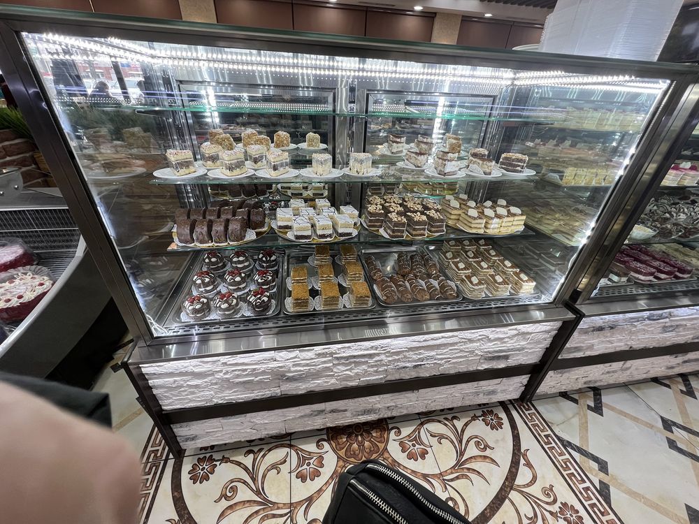 Кондитерские витрины Холодильники