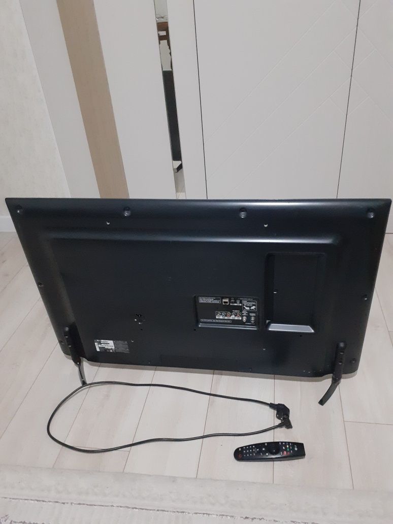 Телевизор LG на запчасти.