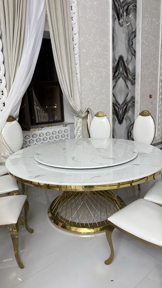 Продам стол  стульчик для ресторана