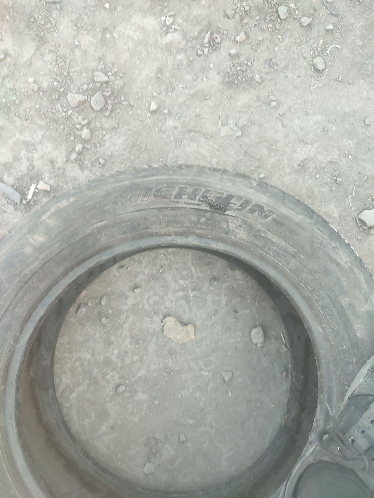 Шина безкамерка размер 215 /55 R16