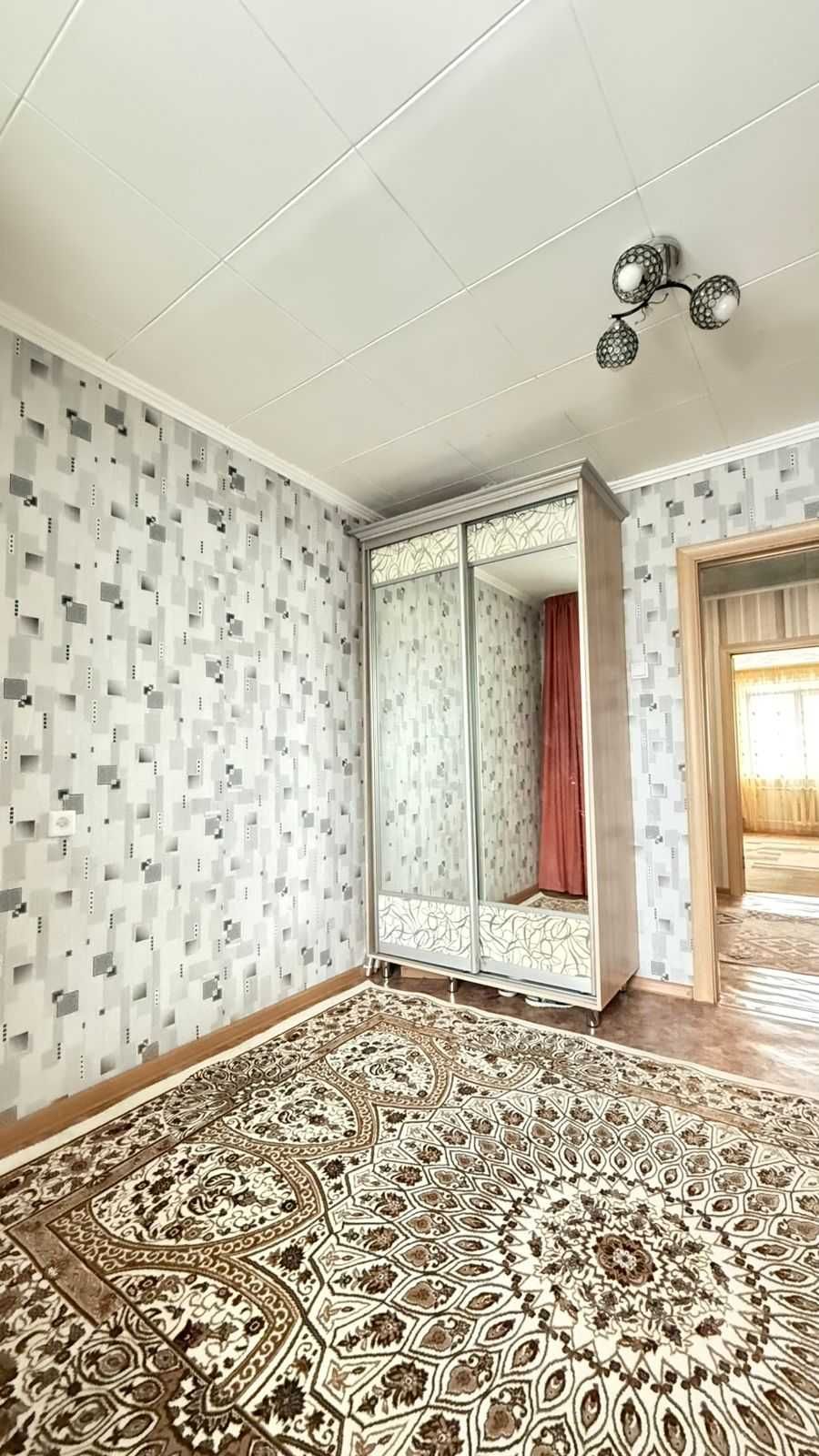 Продам мебель- мягкую, корпусную.