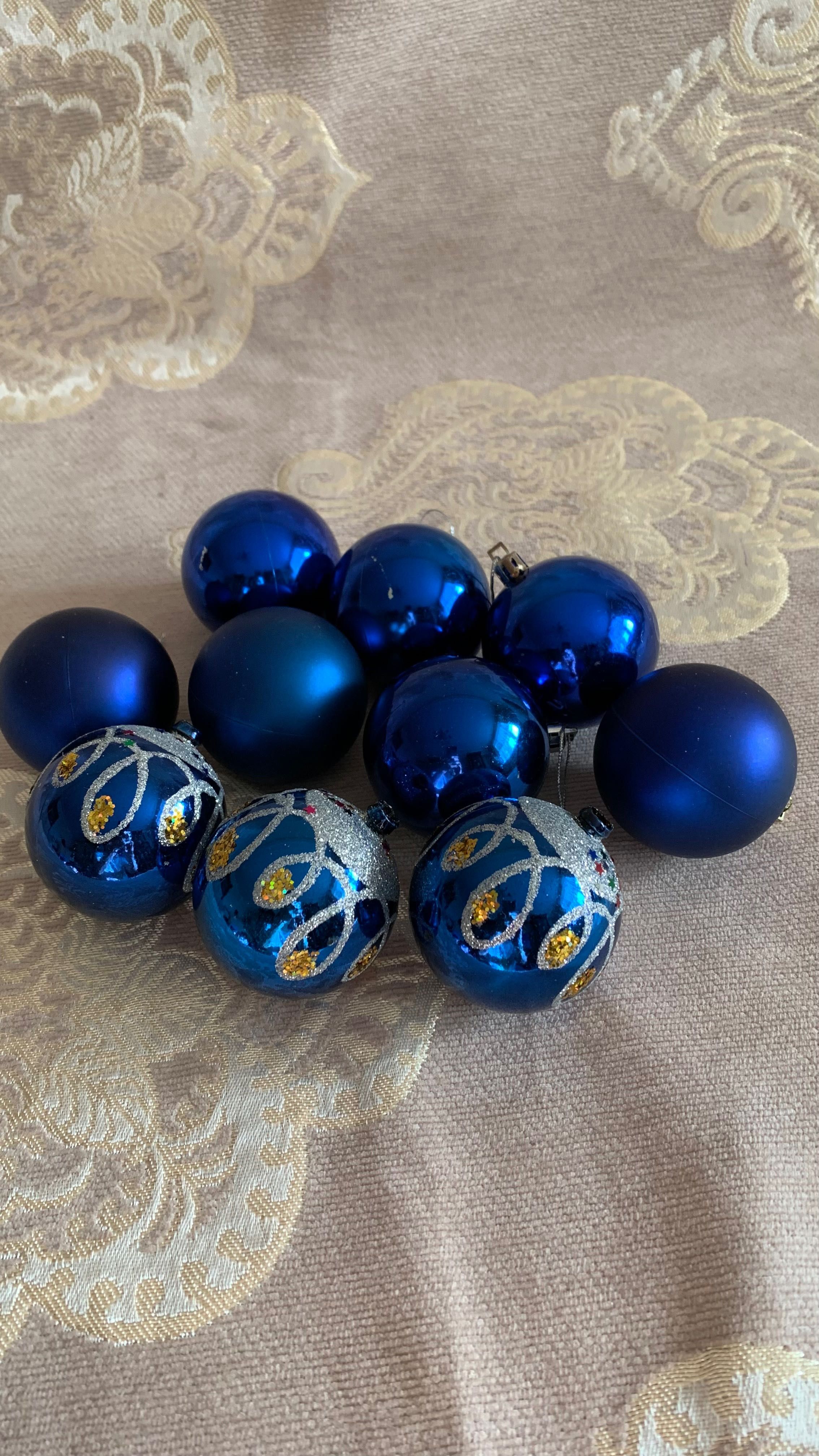 Новогодние игрушки