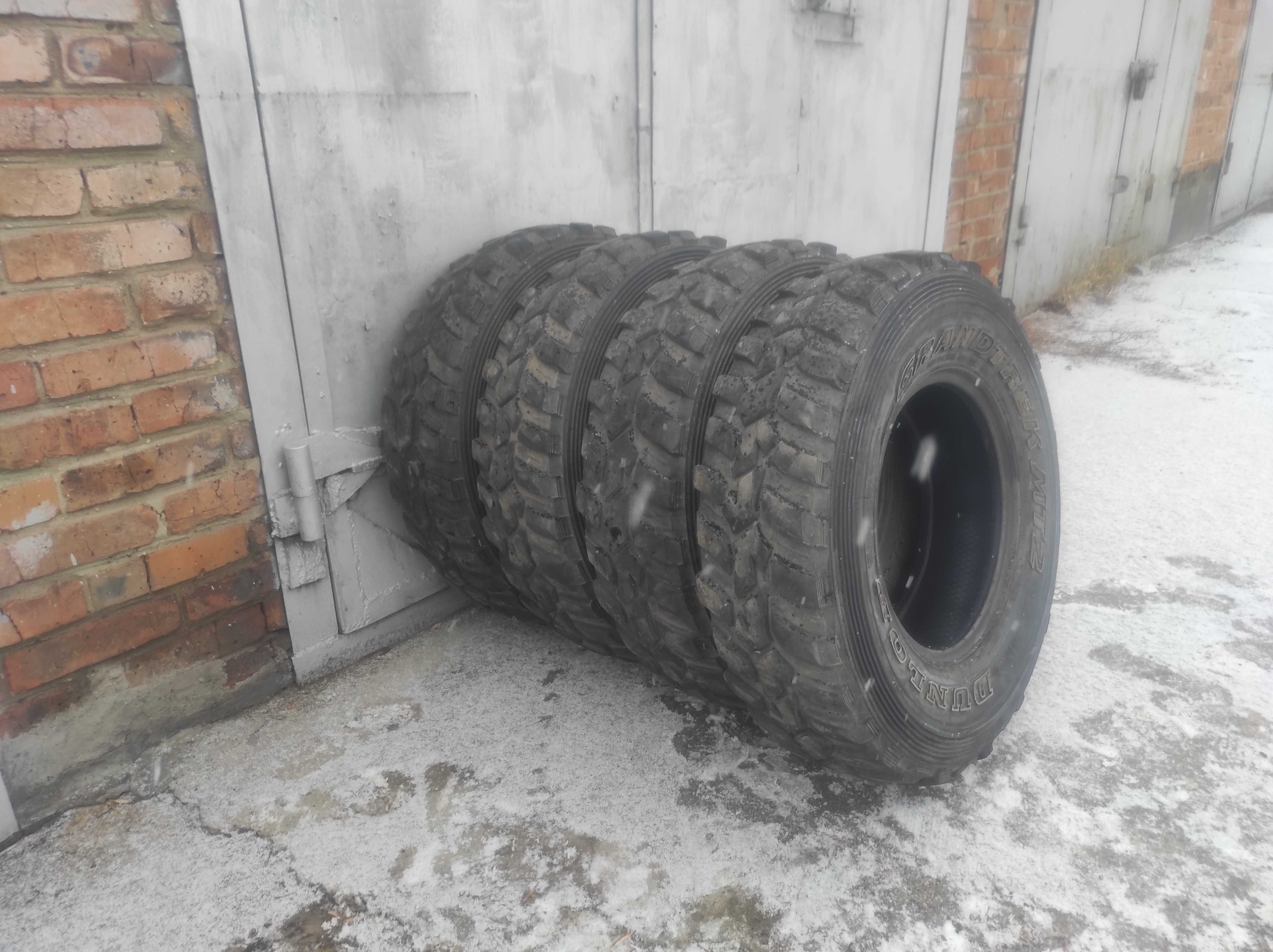 Шины для внедорожника Dunlop 235/85 R16
