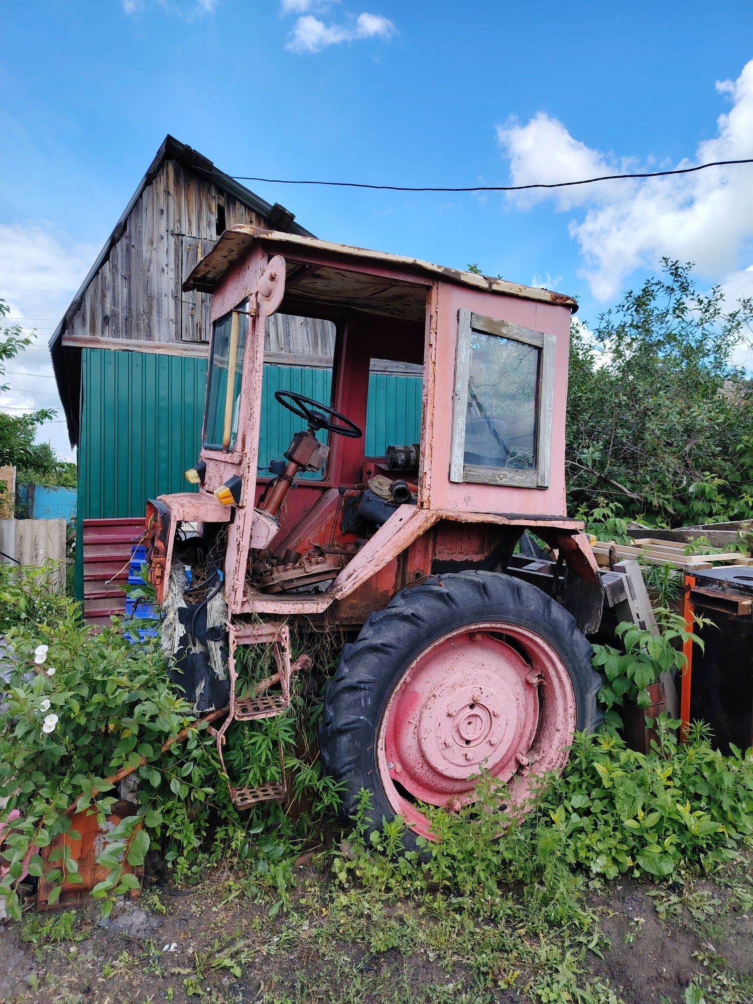 Продам Т-25 на запчасти