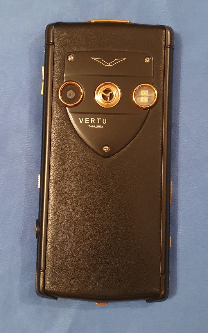 Продам VERTU Constellation сер.номер T-001553