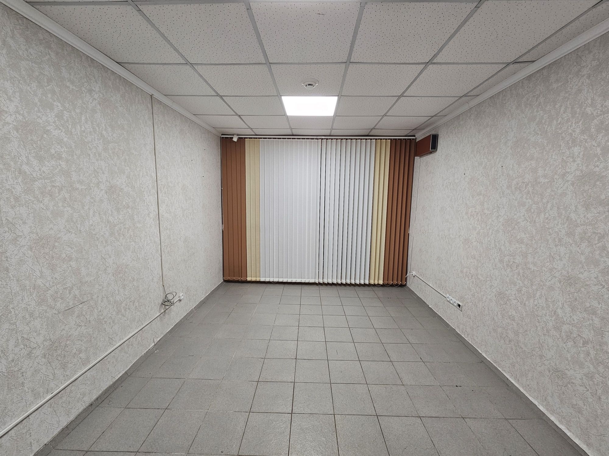 Продаю офисное помещение в Михайловке ЖК на Аманжолова 33/1 (Школьник)