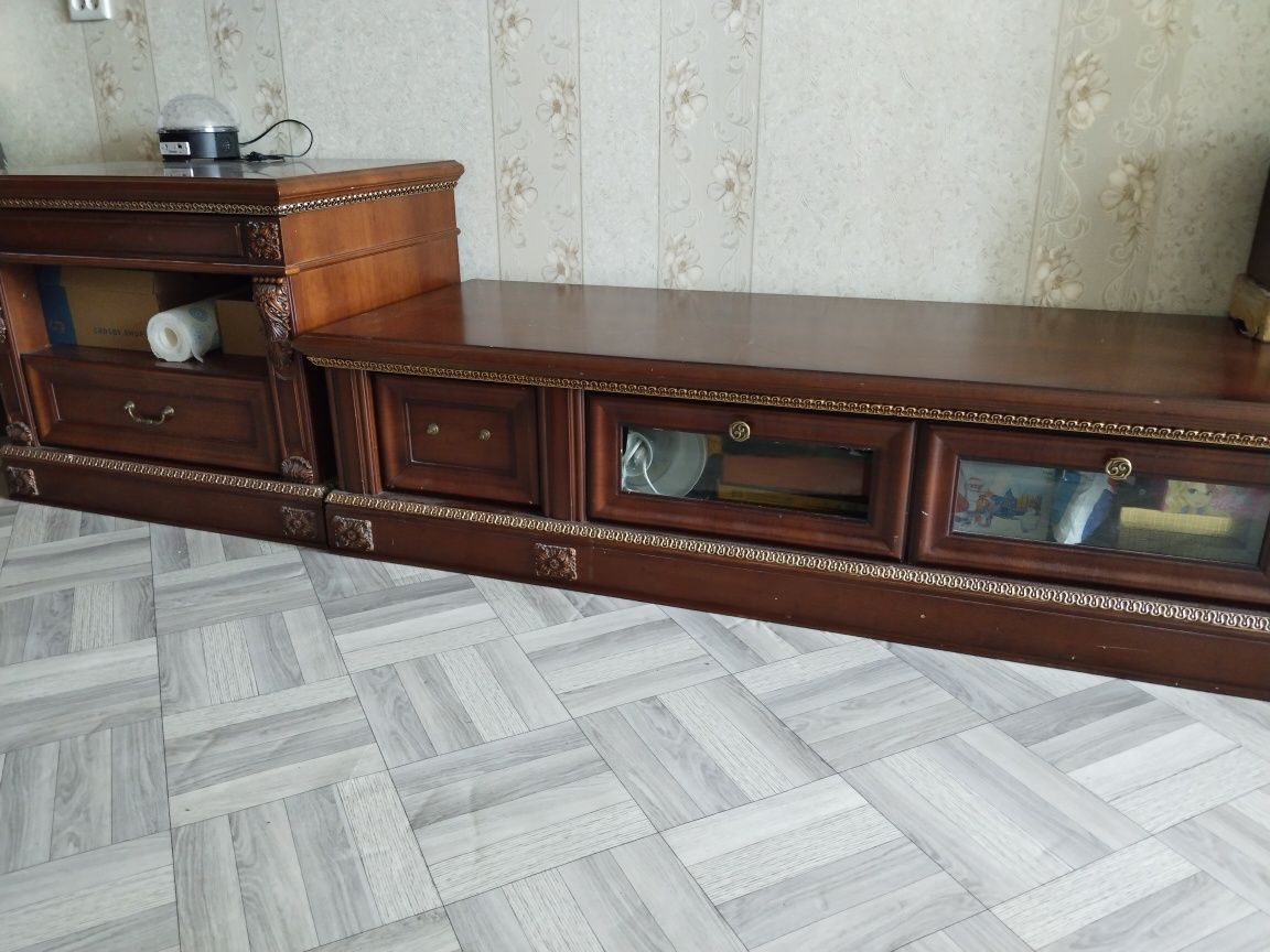 Продаются тумбы итальянские