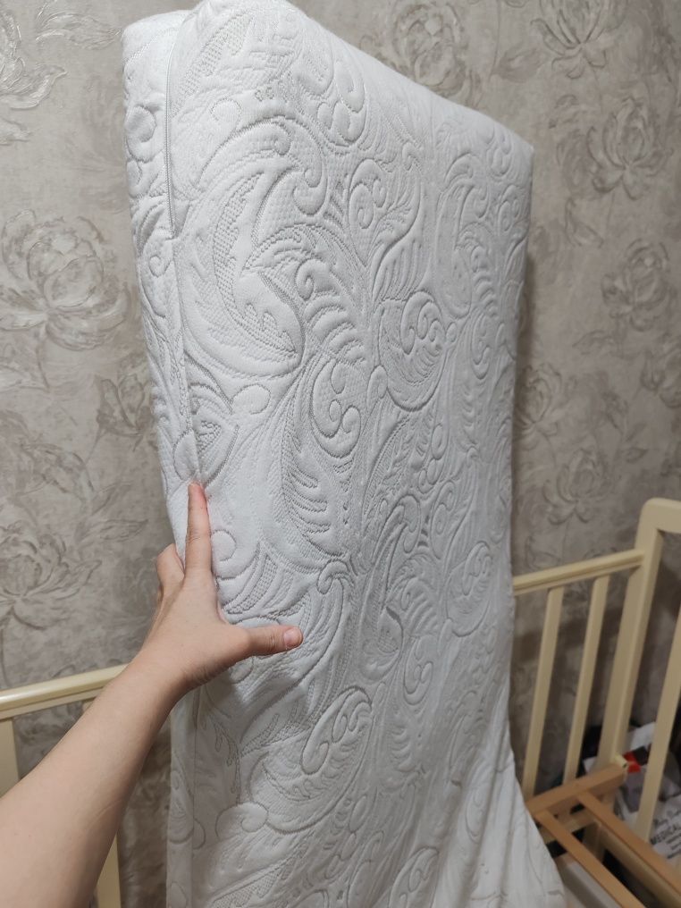Продам детскую кроватку.
