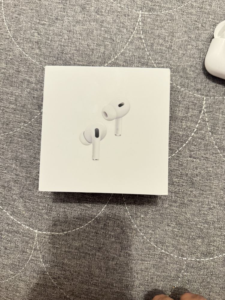 AirPods Pro 2 (USB-C) почти новые — срочно продаю!