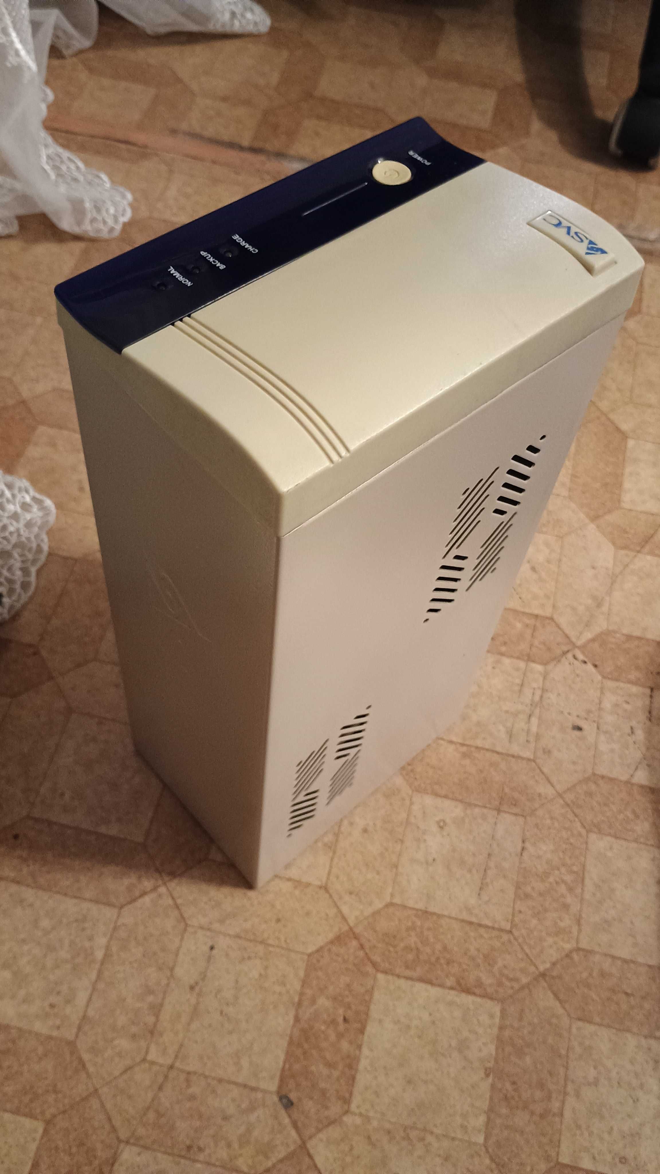 Источник бесперебойного питания UPS - SVC V-650