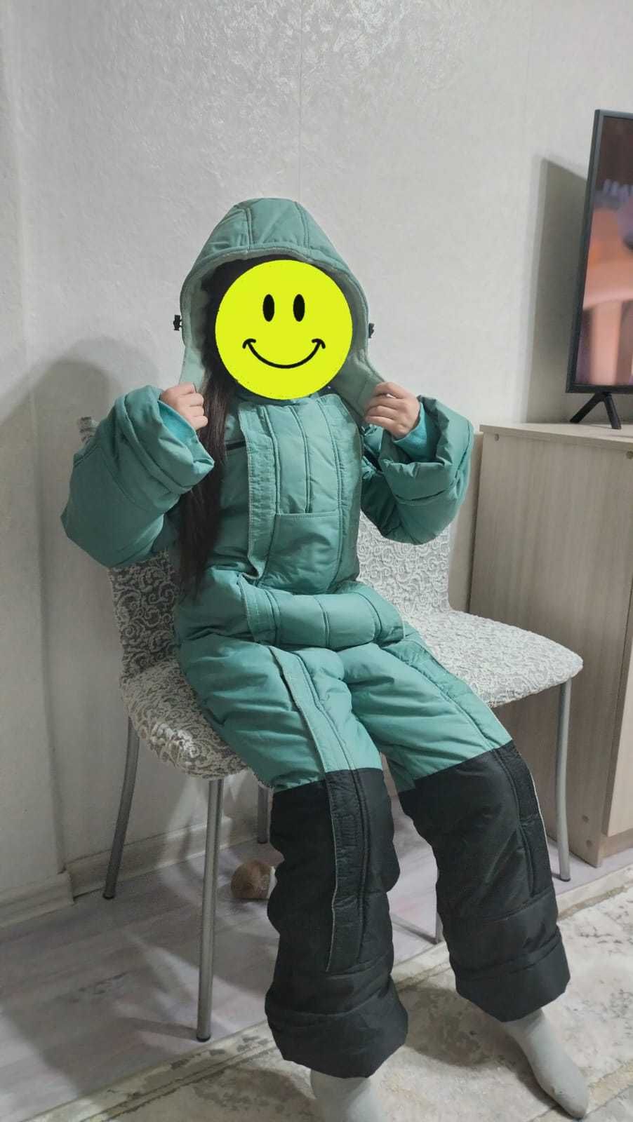 Продам зимний комбинезон для особенного ребенка