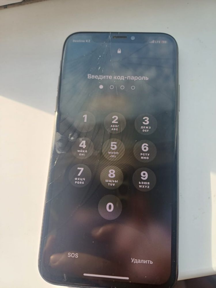 Айфон XS 256гб 77%