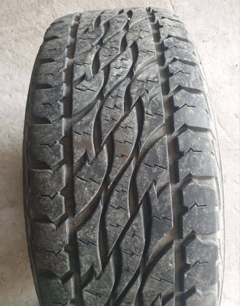 Продам комплект 275 65 R17