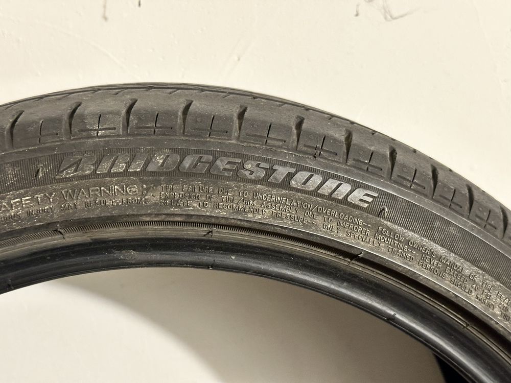 Пара шины Bridgestone 225/40 R18
