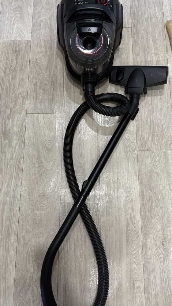 Продам пылесос BOSCH