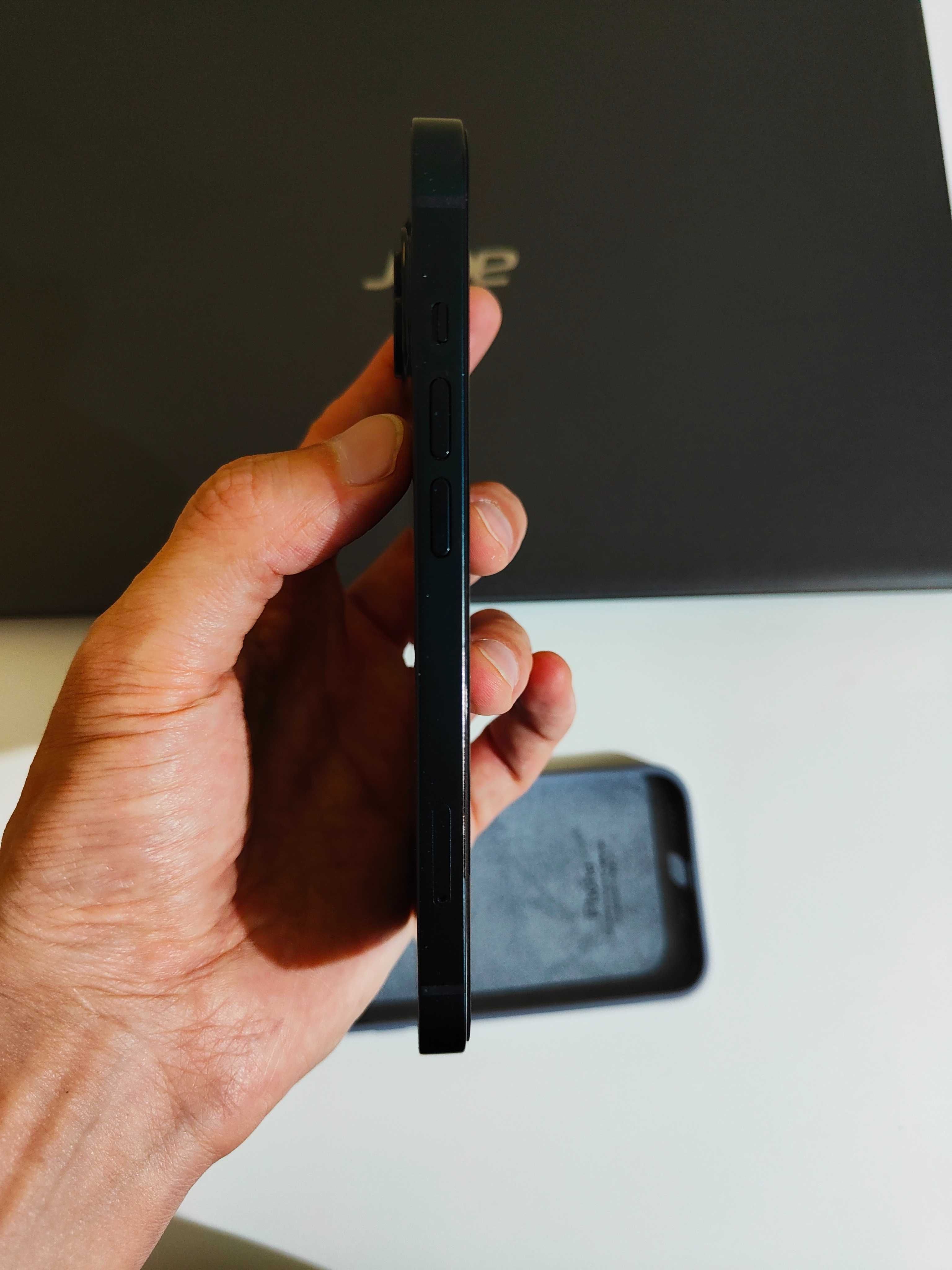 iPhone 13 (83% Акб) Чёрный Айфон13 Apple A 15 Bionic с поддержкой 5G