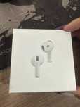 Apple AirPods 4 Active Noise Cancellation