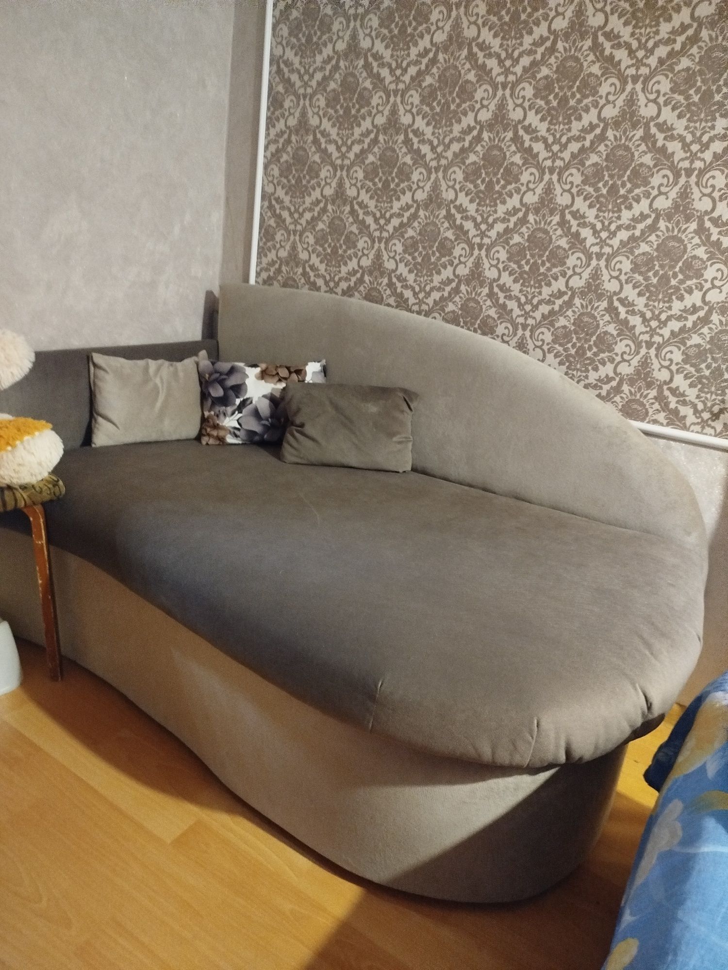 Детский диваньчик