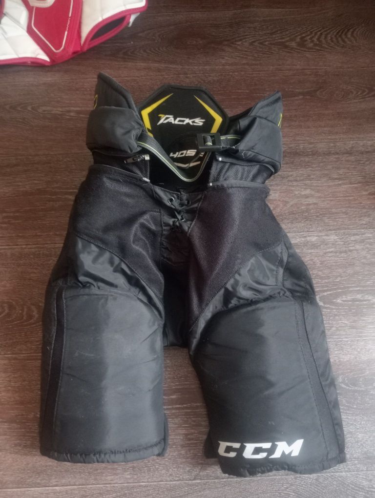 Продам хоккейные шорты