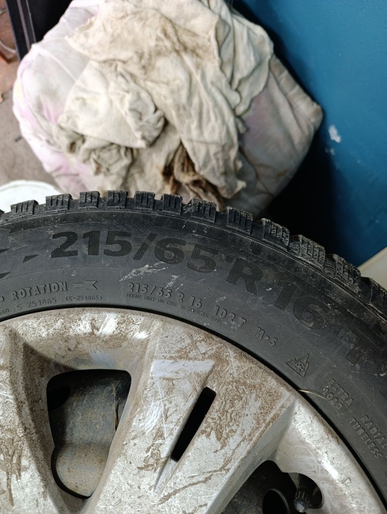 Продам зимние шины