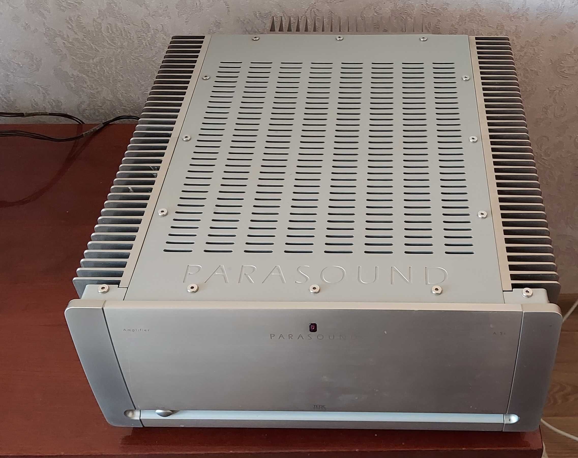 Hi-End усилитель мощности Parasound A51