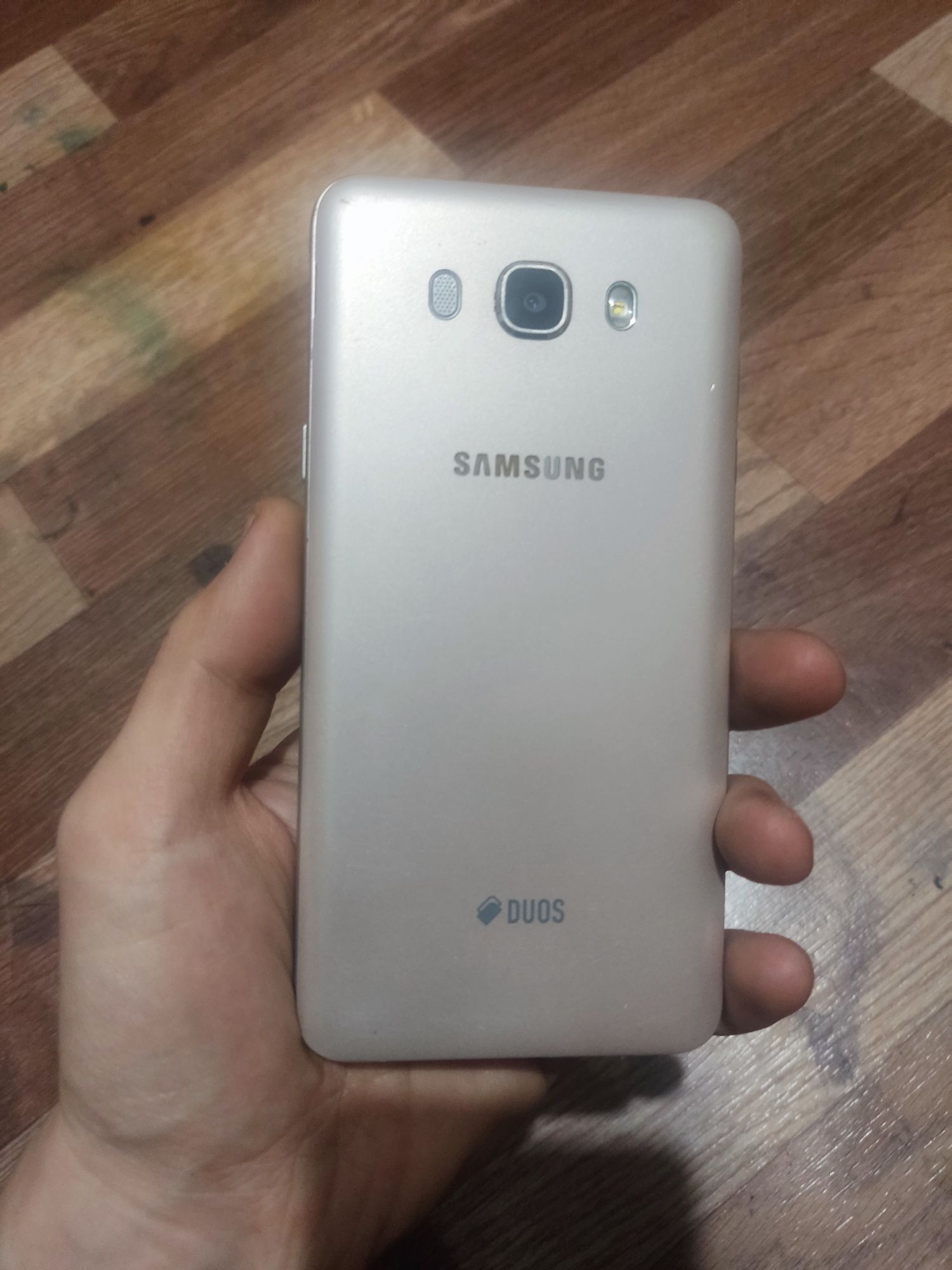 Самсунг j710 На запчасти