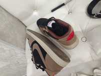 продаю кроссовки nike& travis scott джорданы