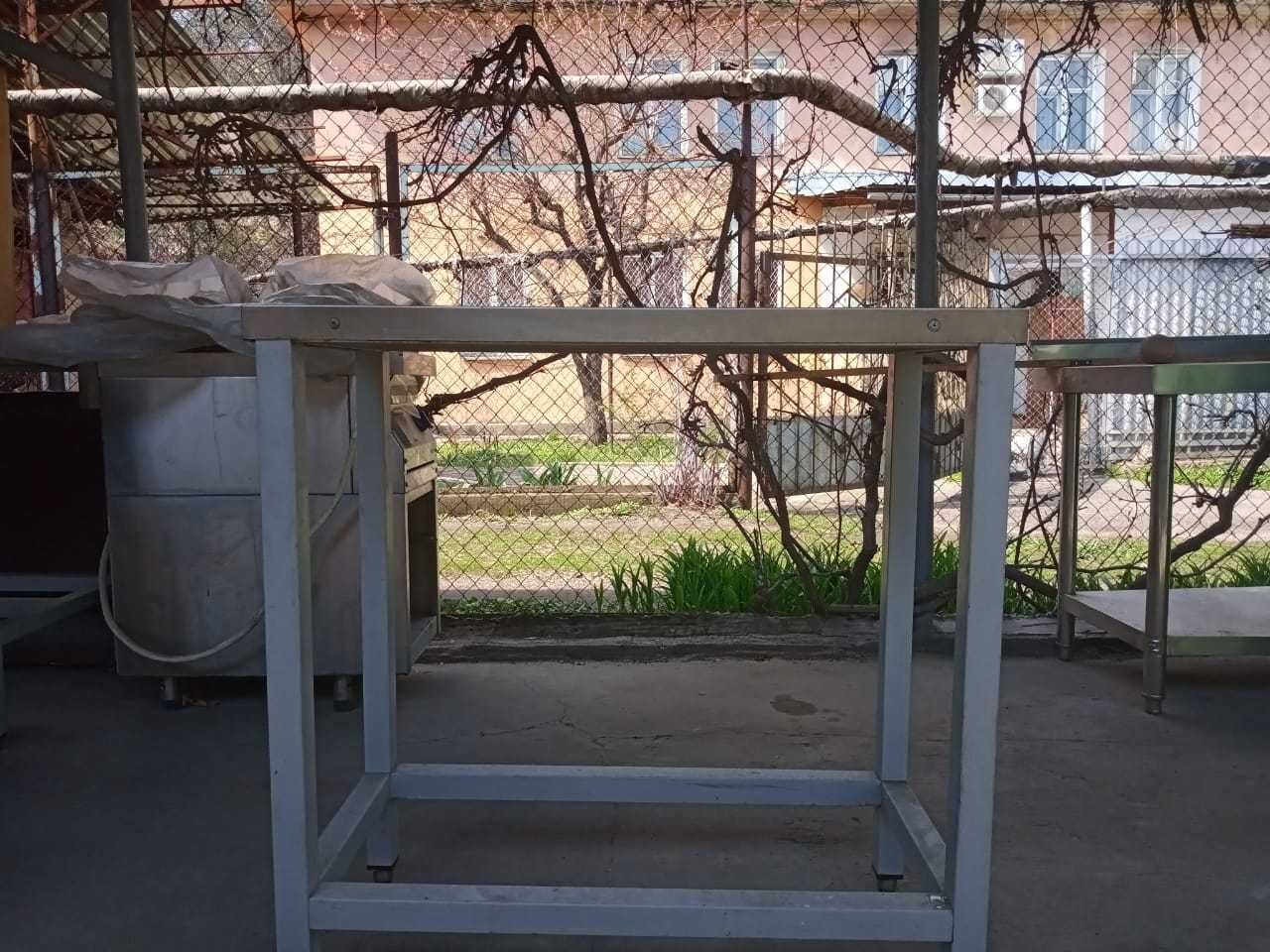 Стол разделочный из нержавеющей стали 150*60 2 Стола