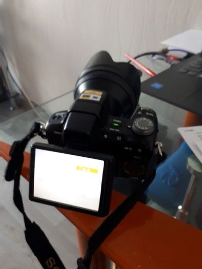 продаю цифровой фотоапарат SONY модель DSC-H50