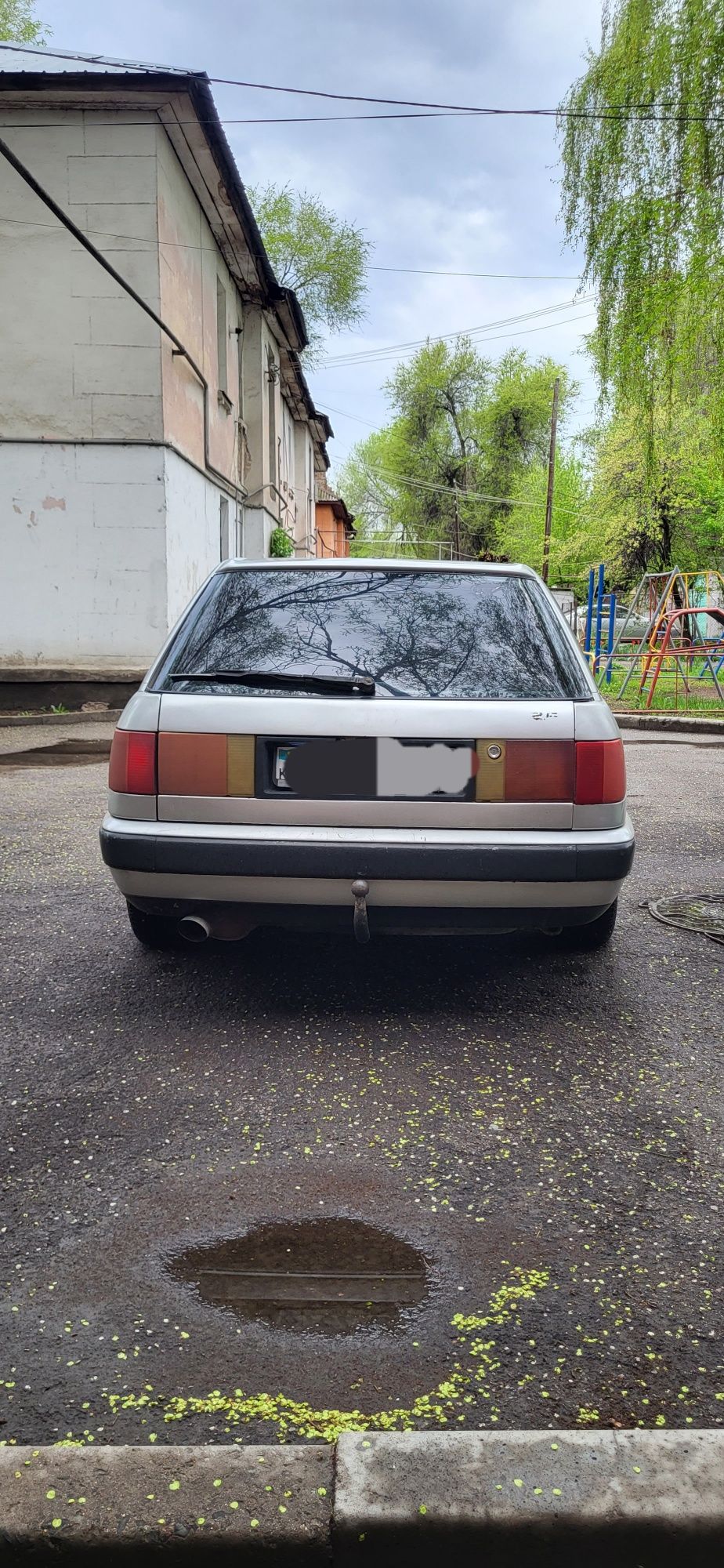 Ауди с4 1992года 2.3