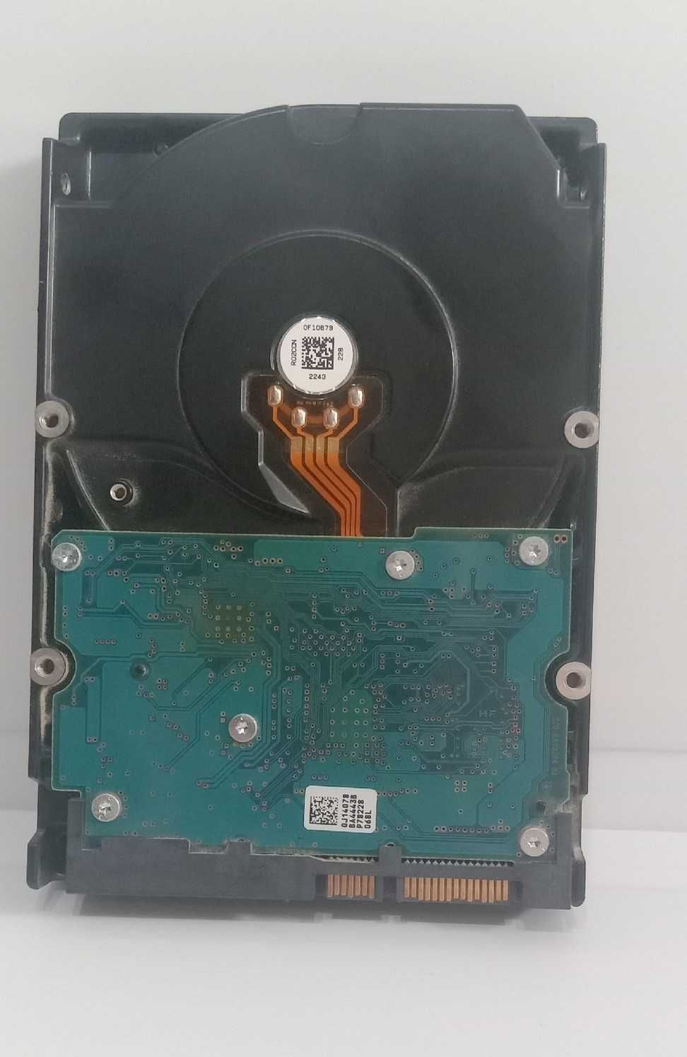 жёсткие диски hitachi и toshiba на 3тб