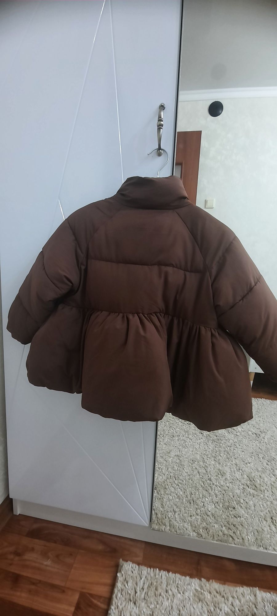 Продам новую детскую курточку(осень ,весна)