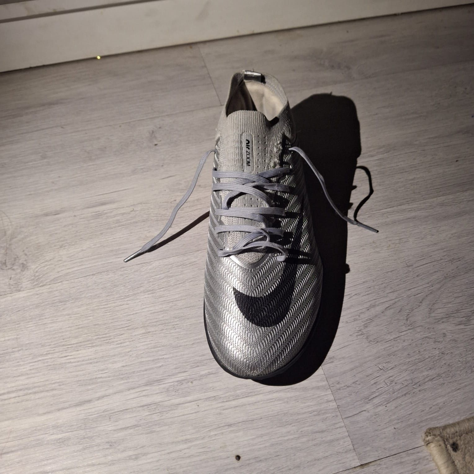 Новый: Бутси Nike Mercurial
Н