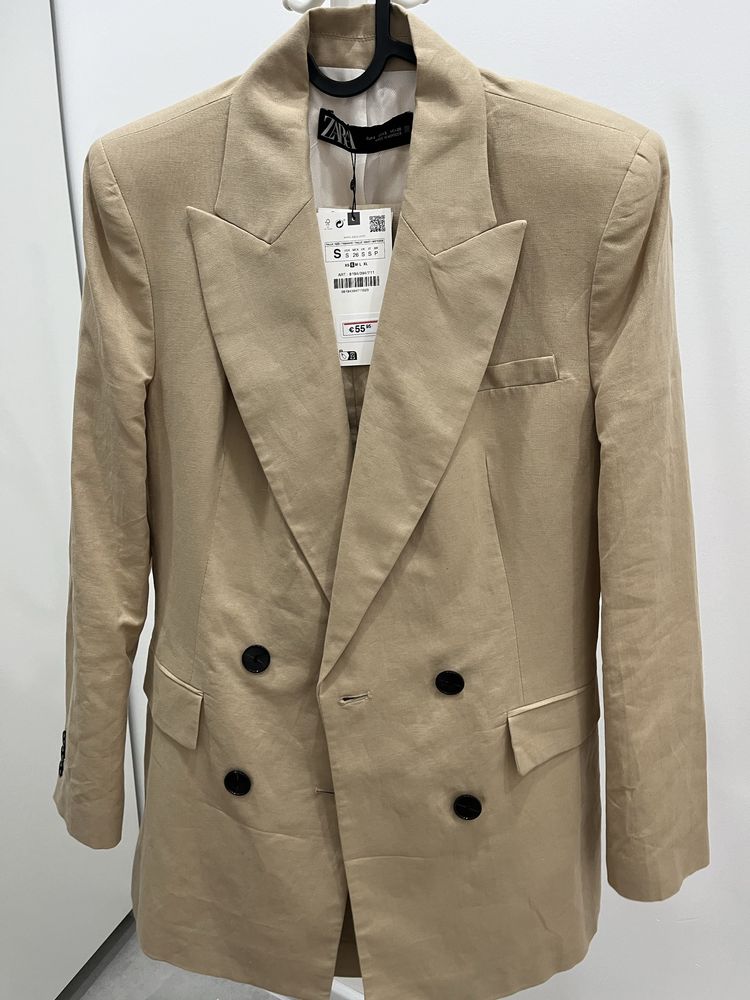 Продам новый брючный костюм Zara