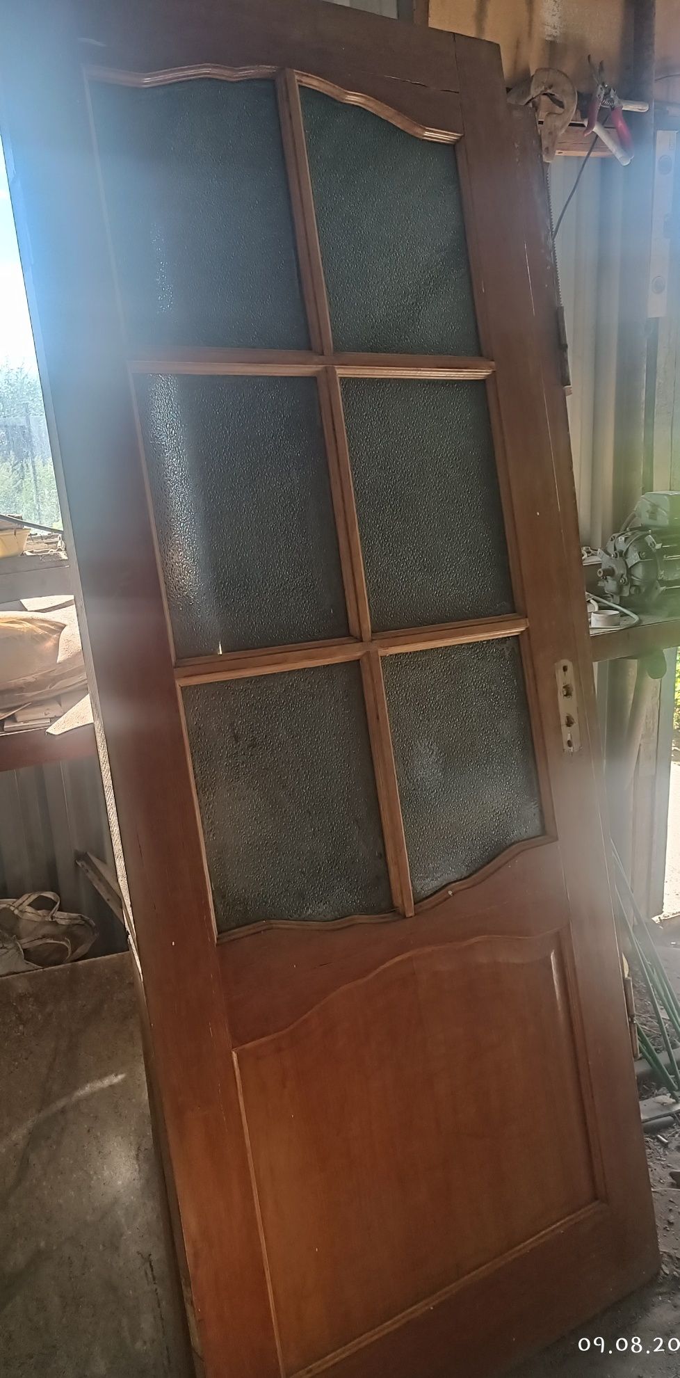 Продам деревянную межкомнтную дверь